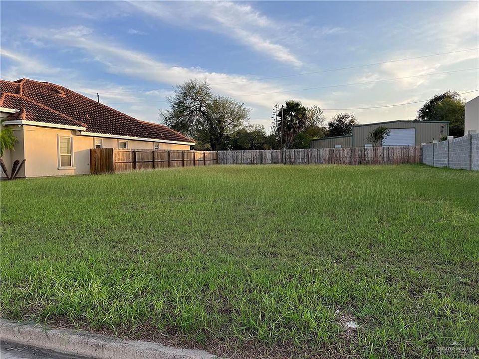 1st image of 1404 E Balboa Ave