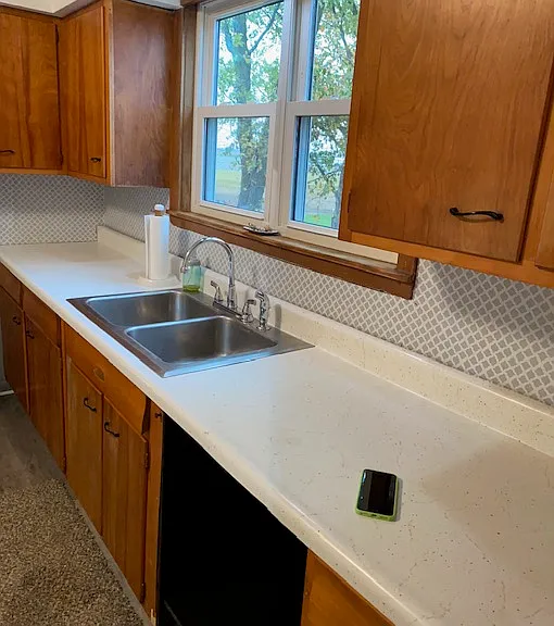 S 300 W — Photo 3