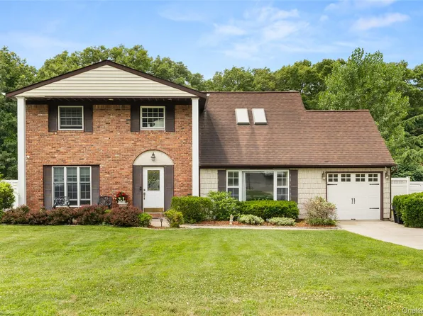 24 Walnut Street, Coram, NY 11727