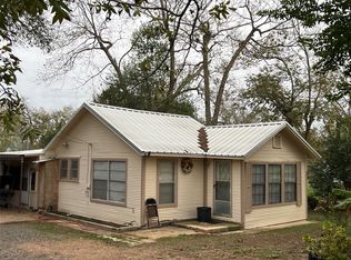 206 S Cottonwood St, Crockett, TX