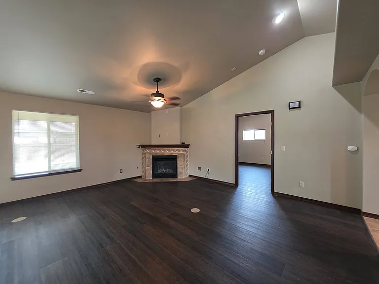 1523 Sacajawea Ave — Photo 12