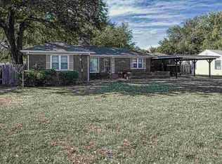 1935 S Hillside St, Wichita, KS 67211