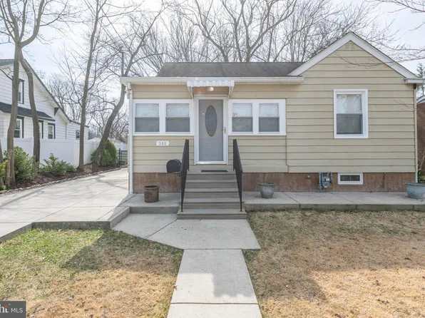 305 Hinchman Ave, Cherry Hill, NJ 08002