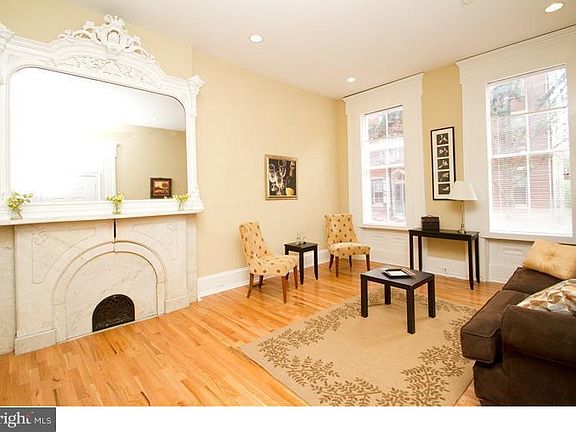 4th image of 1733 Wallace St APT 1F