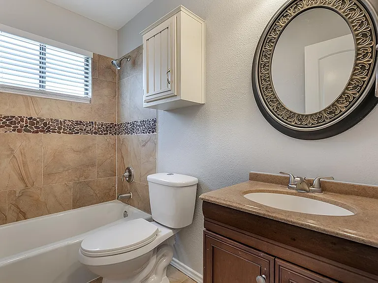 3110 Monument Dr — Photo 15