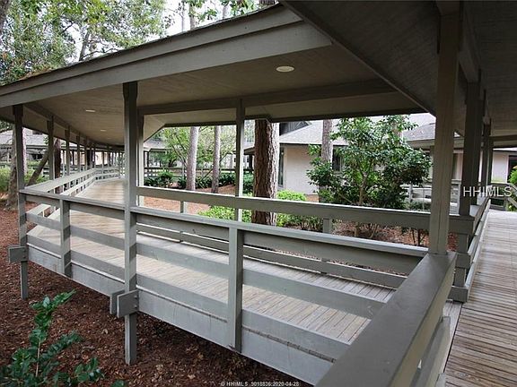 4th image of 300 Woodhaven Dr