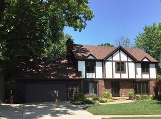 336 Shadow Dr, Decatur, IL 62526