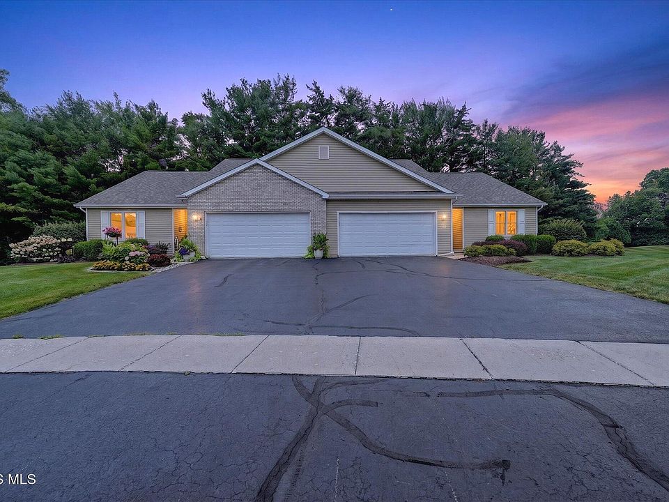 1st image of 1457 Riverwalk Ct