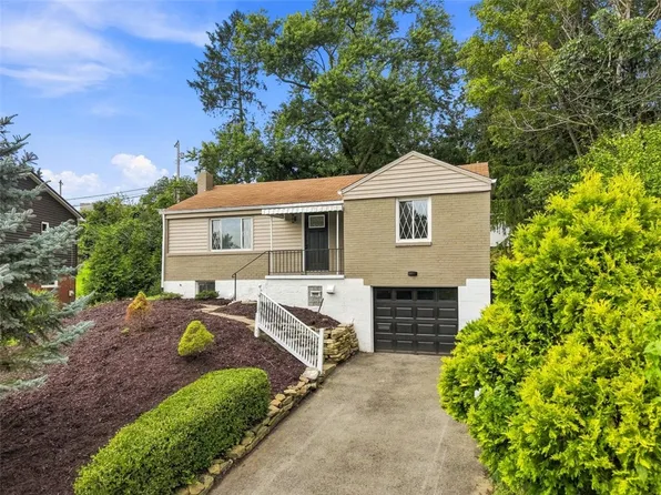 13 Cypress Dr, Carnegie, PA 15106