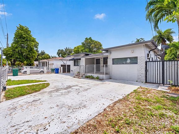 3rd image of 2360 SW 2nd St
