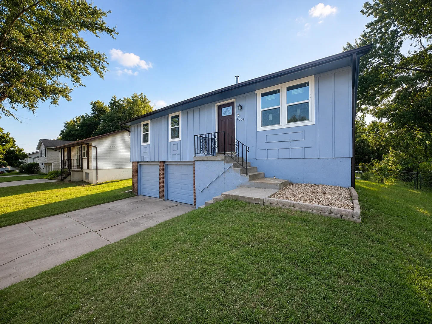 S James St, Harrisonville — Photo 1