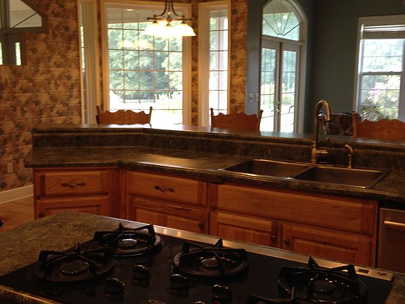 Kitchen, b-fast nook 