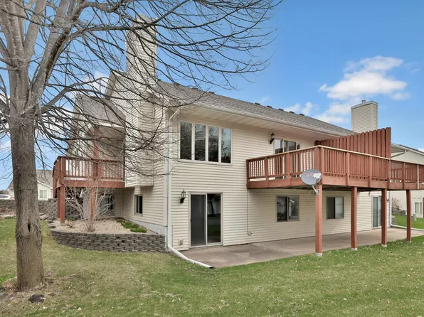 13413 Pine View Pl, Lindstrom, MN 55045