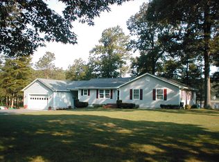 98 Seagull Ct, Montross, VA 22520