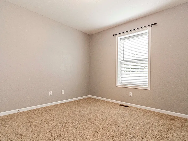1316 Elm Creek Dr — Photo 19