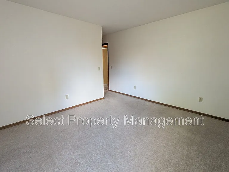 10915 Pine Mills Rd — Photo 19