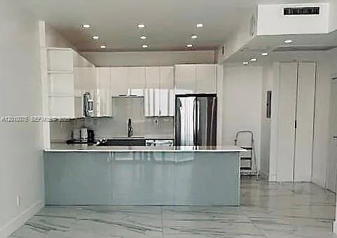 19370 Collins Ave #Penthouse 3 — Photo 9