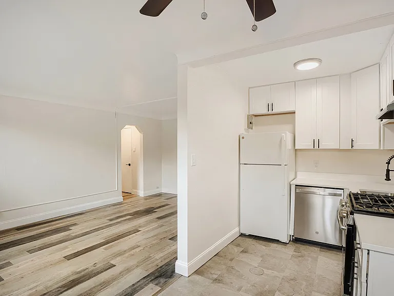 Bo Apartments — Photo 15