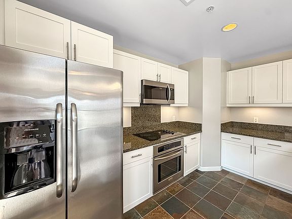 4th image of 1150 J St Unit 519