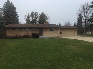 1880 Morin Dr, Bay City, MI 48708