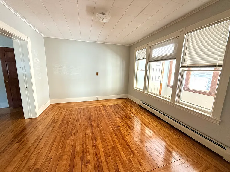 132 Coburn Ave #1 — Photo 4
