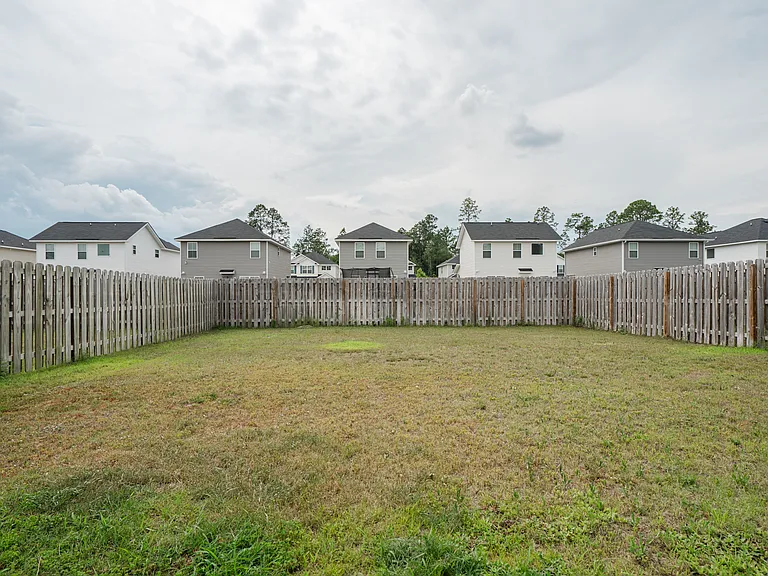 890 Grayson Ave — Photo 35