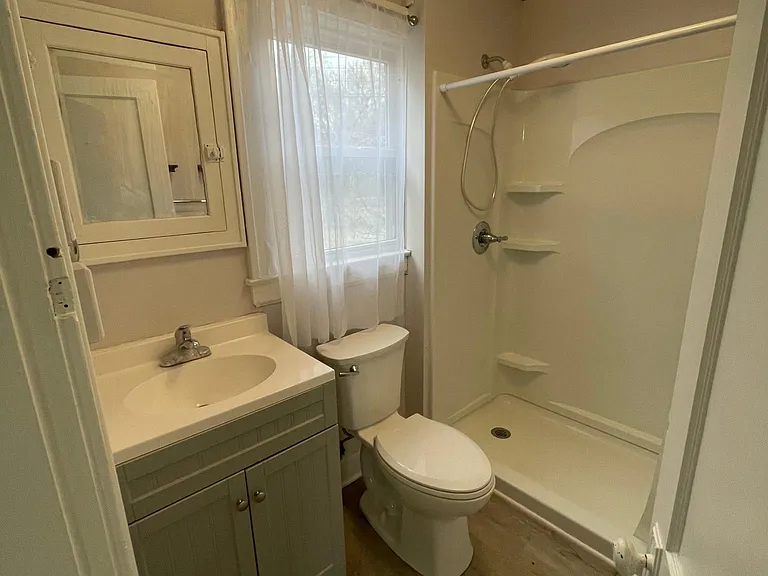 107 Crestwood Ave #1 — Photo 6