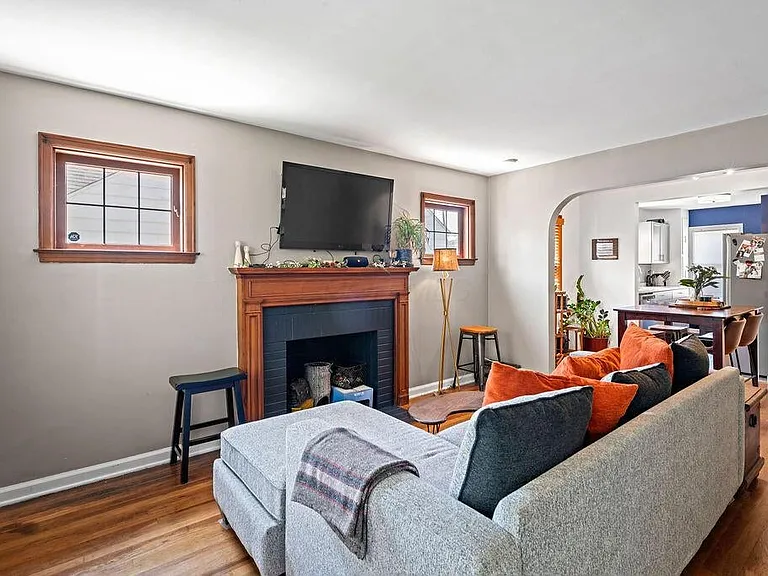 221 Haldy Ave — Photo 4