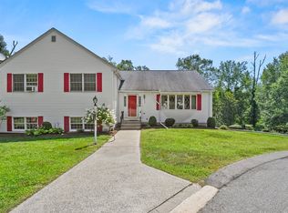 283 Hayden Rowe St, Hopkinton, MA 01748