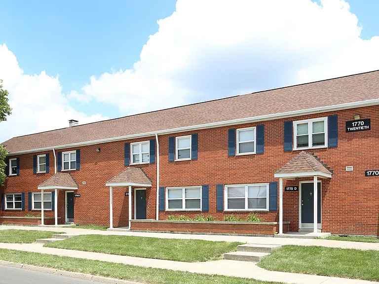 SkyView Townhome Apartments