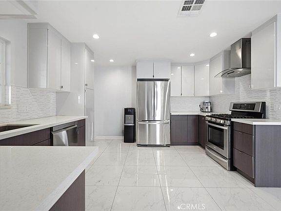 5th image of 12954 Bosworth St