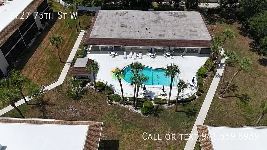 1 bed, 1.5 bath, 745 sqft, $1,350 — Photo 3