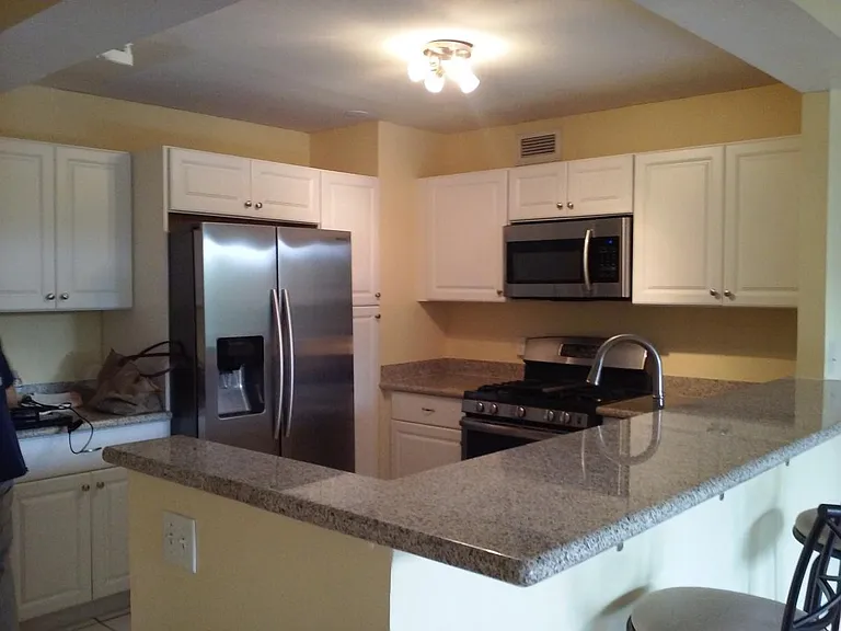 Large Kitchen with ample cabinets