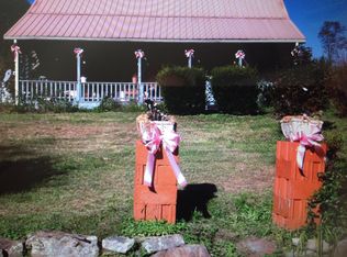 279 Middle Ridge Rd, Beersheba Springs, TN 37305