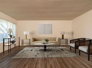 1130 Meadow Lake Dr APT 3, Vista, CA 92084