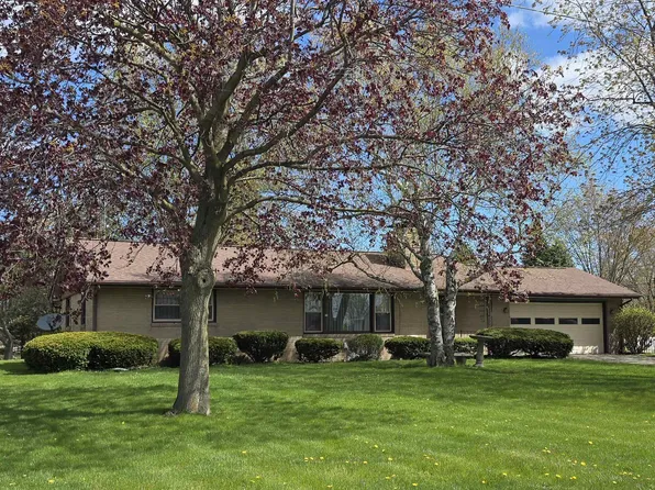 1870 Morin Dr, Bay City, MI 48708