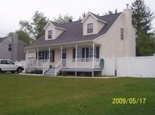 907 Bayview Ave, Bellport, NY 11713