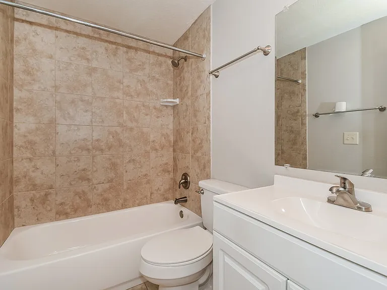 8109 Grampell Dr — Photo 13