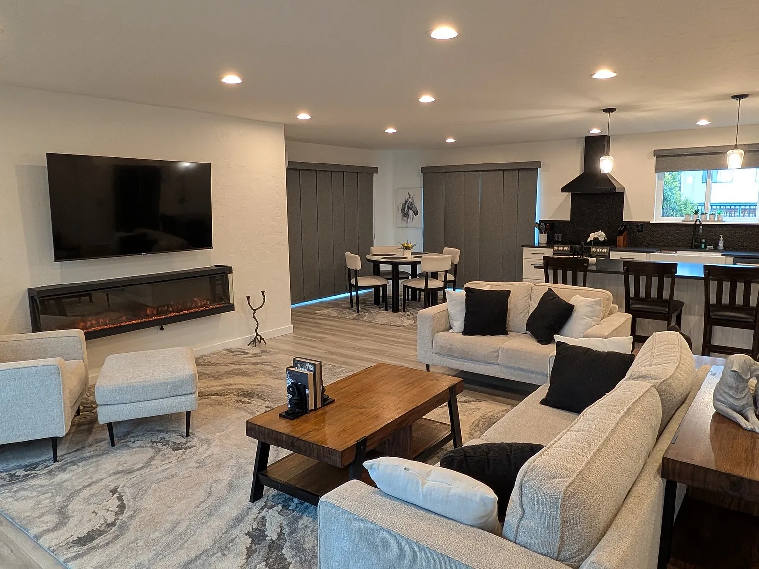 221 Avenue I — Photo 4