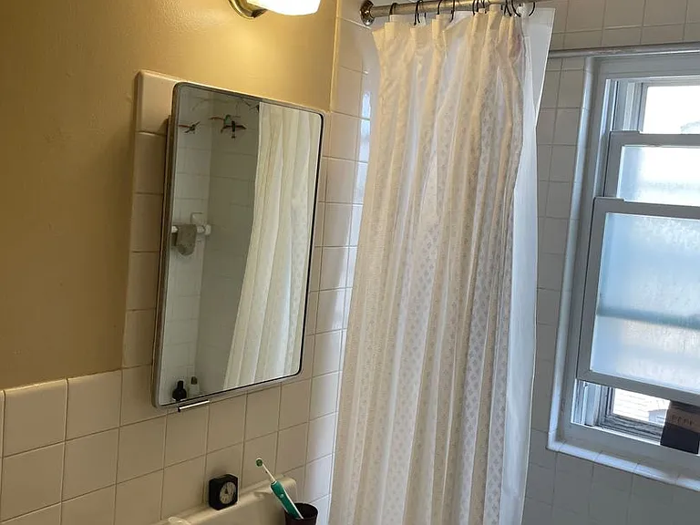 Taylor Apartments — Photo 18