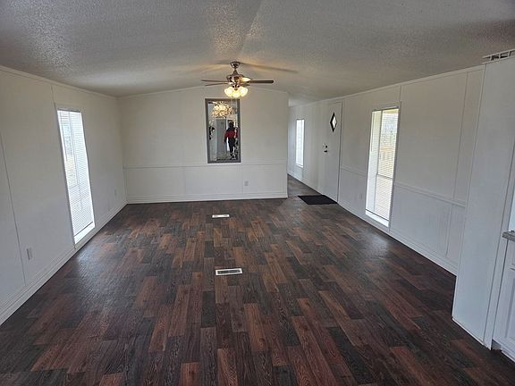 4th image of 8101 Hillsboro Rd