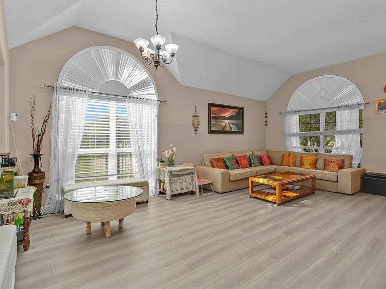 30015 Marion Meadow Ln — Photo 8