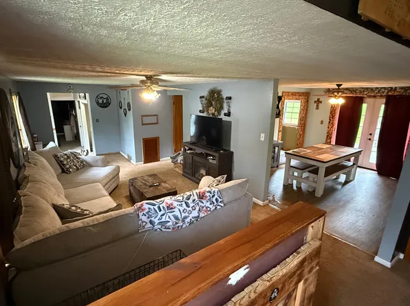 5375 Indian Hill Rd SE, Indian Hill Rd Se, OH 44683