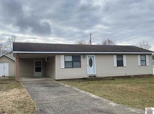 1004 Red Fox Dr, Benton, KY 42025
