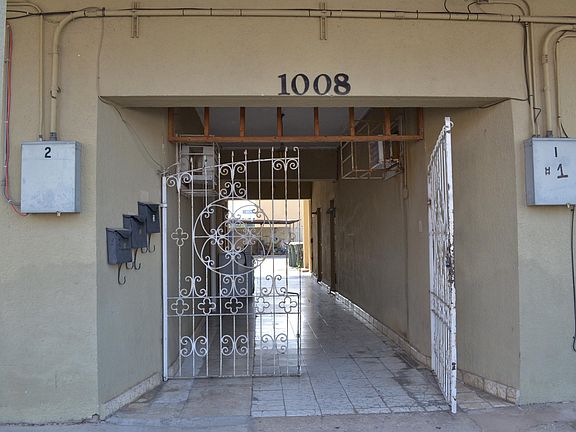 3rd image of 1008 San Eduardo Ave