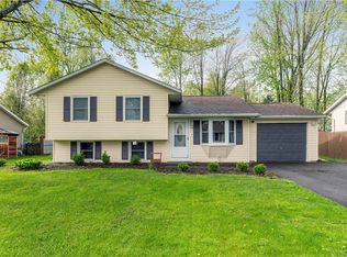 513 Fay Ln, Minoa, NY 13116