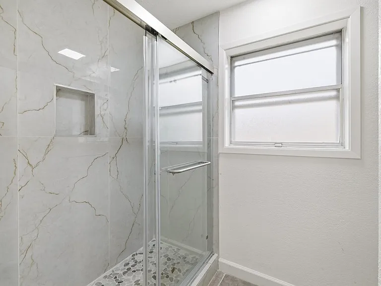301 N Manor Dr #A — Photo 14