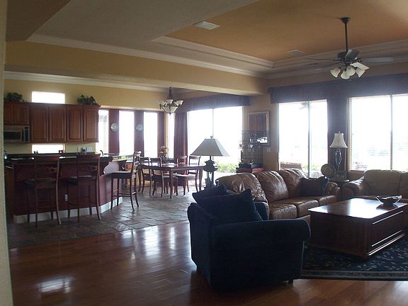 Great Room to Kitchen