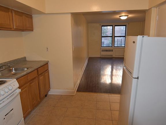 3rd image of 806 Ocean Ave APT 3C