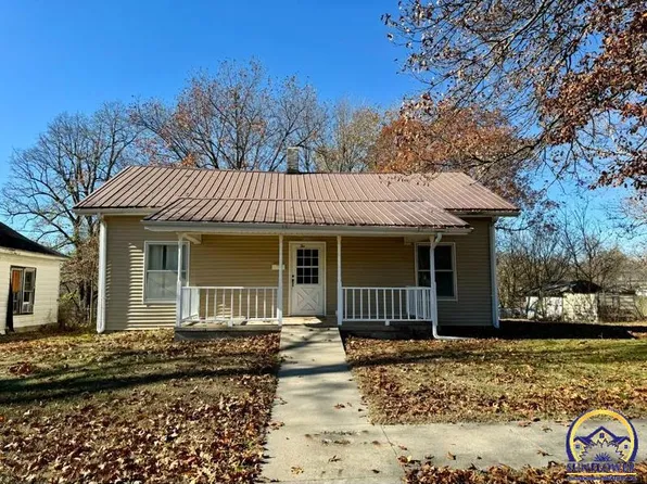 1015 3rd Ave W, Horton, KS 66439